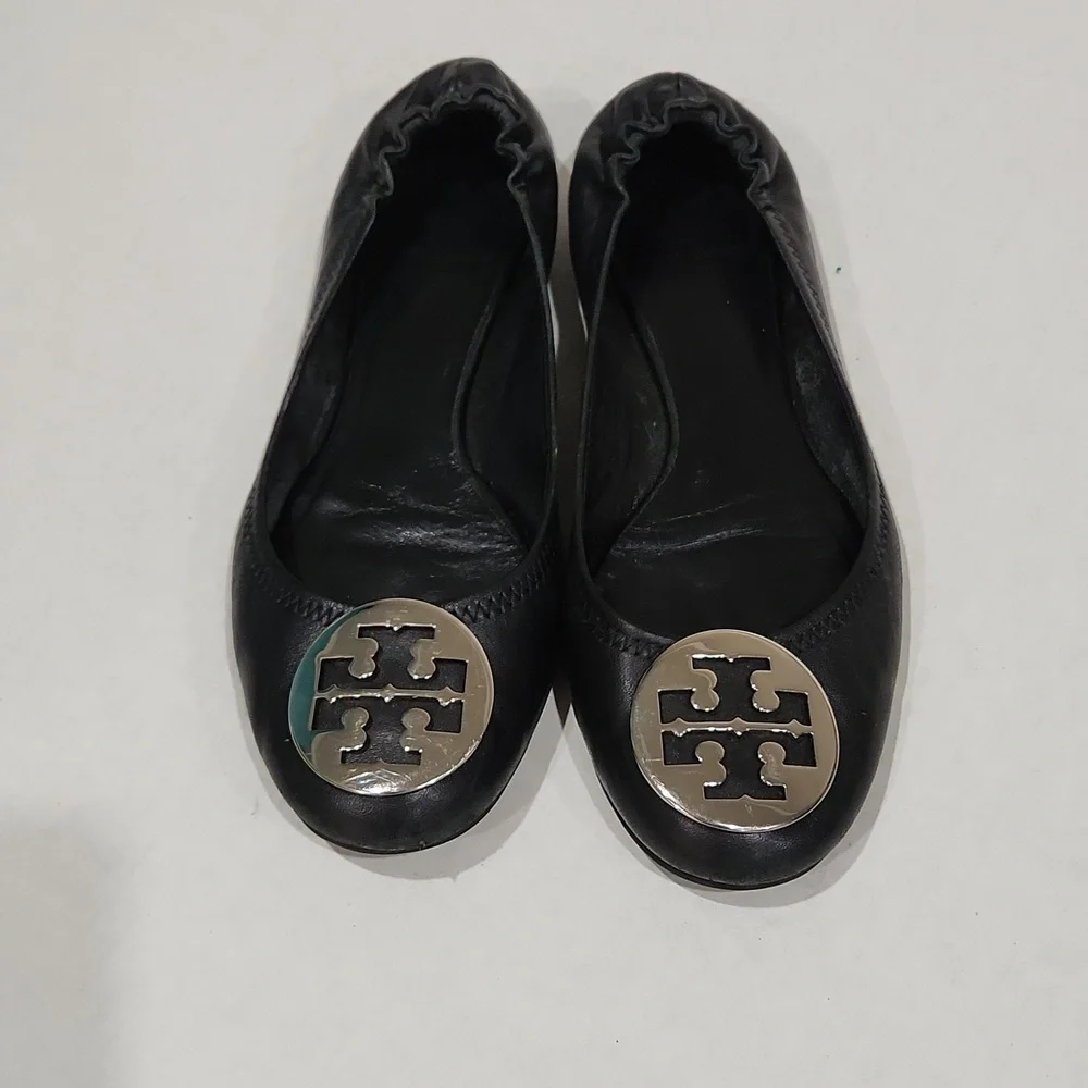 Tory Burch Black Flats With Silver Logo Size 9.5